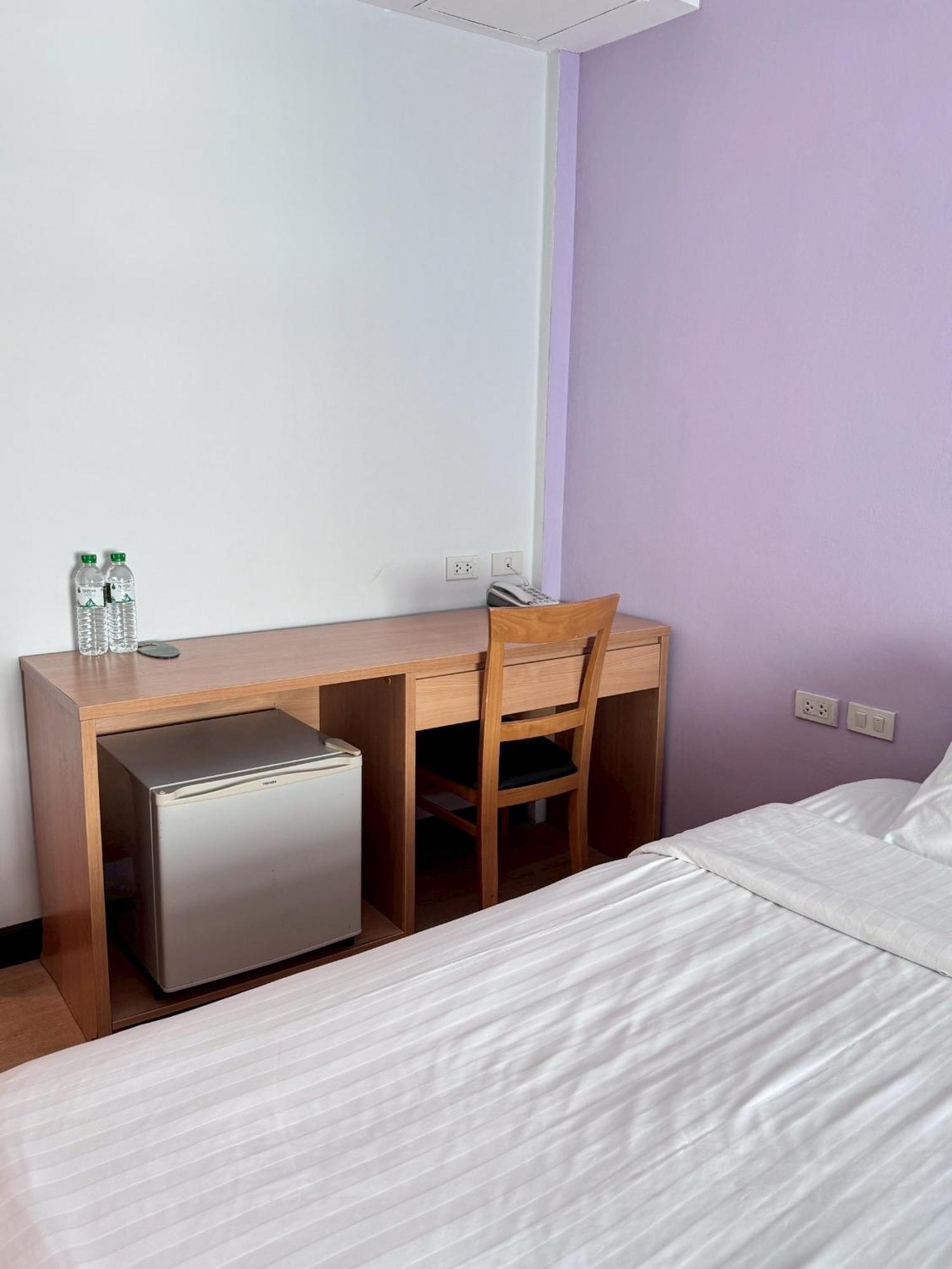 Khách sạn Nantra De Comfort