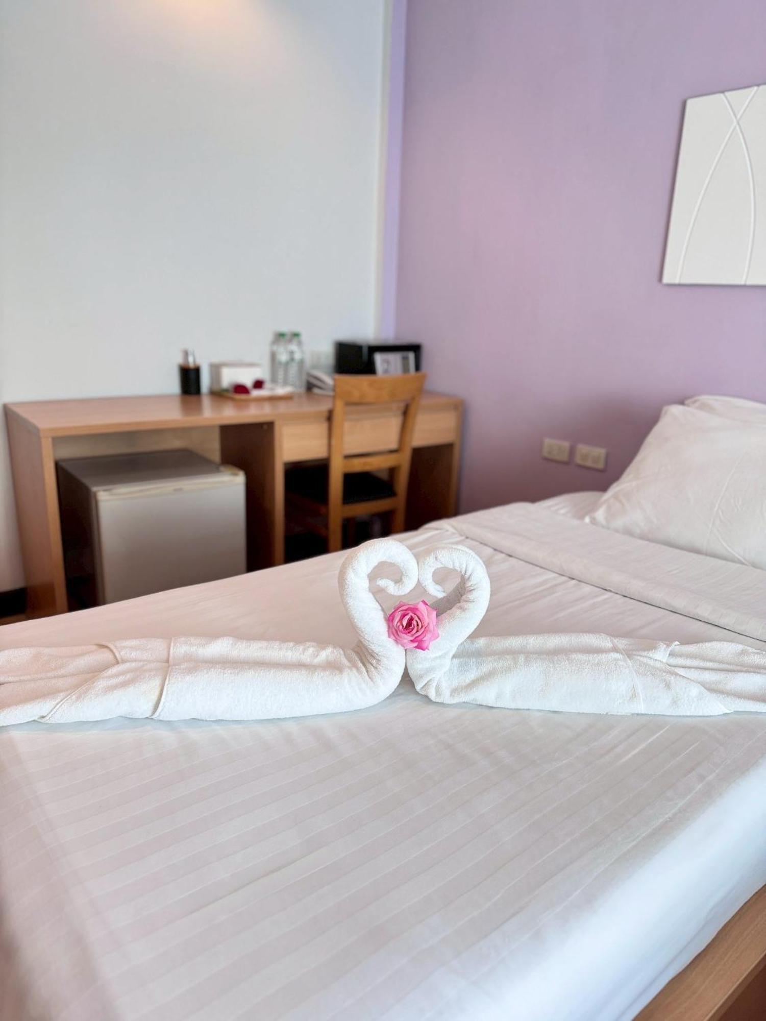 Nantra De Comfort Khách sạn 3*