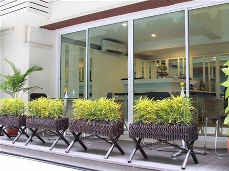 Nantra De Comfort Khách sạn 3*